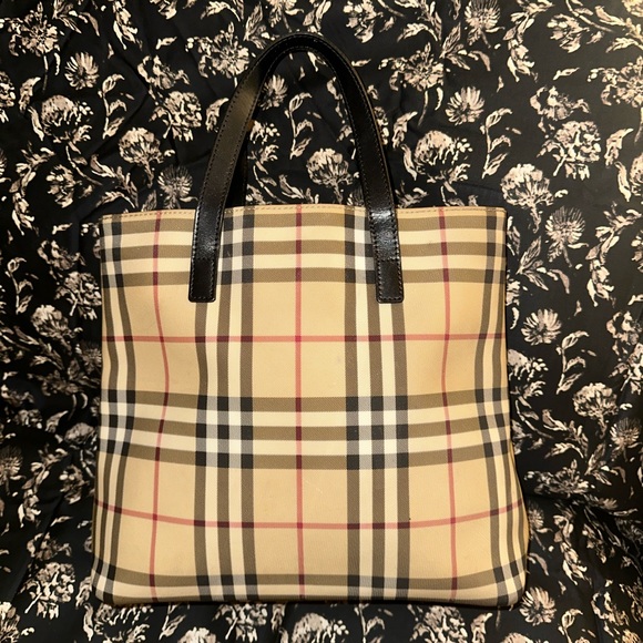 BURBERRY Nova Check Coated Canvas Small/Medium Tote Bag 100% Authentic - Picture 3 of 10